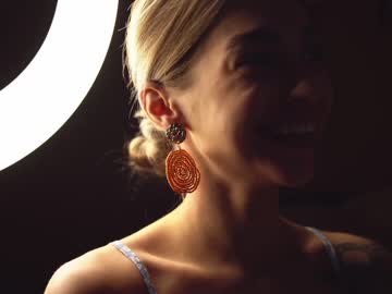 webcam girl cuteelsa_ image #5742415