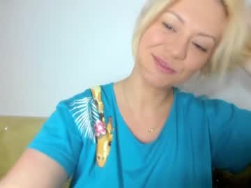 webcam girl kiradivine image #3197253