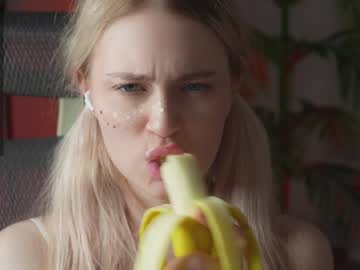webcam girl sonyaericsson image #6759296