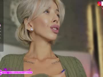 webcam girl royalsquirt_ image #5196715