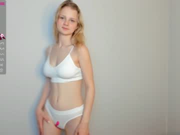 webcam girl porcelain__doll image #4393585