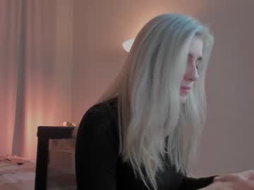 webcam girl whitewidooowww image #804202