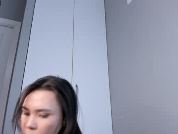 webcam girl min_mini image #5774784
