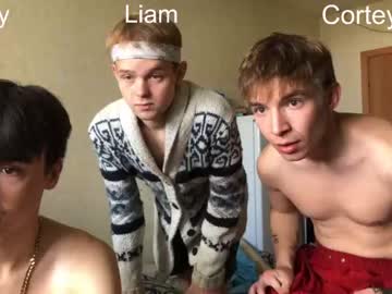 webcam man stralght_twinks image #2628473