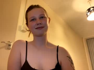 webcam girl mamabea image #2931442