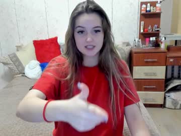 webcam girl emmika_ image #3137008