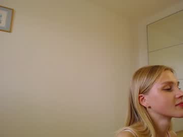 webcam girl dianaflo__ image #1974985