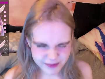 webcam girl nyakawaii69 image #3711183