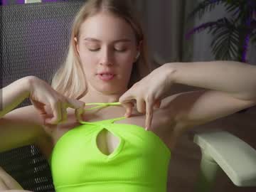 webcam girl sonyaericsson image #6773068