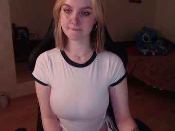webcam girl lovely_kisses image #2654812