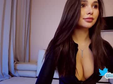webcam girl hollyextra image #3210195