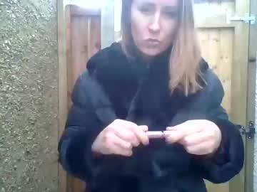 webcam girl eatmypie69 image #5844518