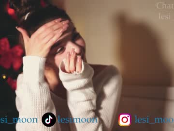 webcam girl lesi_moon image #5981683