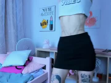 webcam girl erika__lodge image #2292456