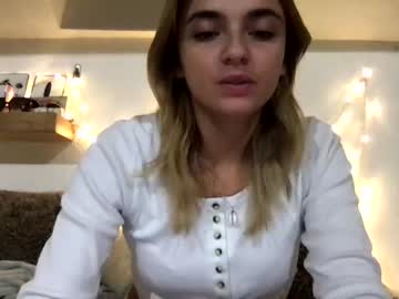 webcam girl madyylovee image #2952914