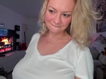webcam girl kiradivine image #750225