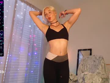 webcam girl petitebrat image #4971038