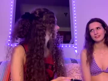 webcam couple kylieexoxoxo2432 image #6711261