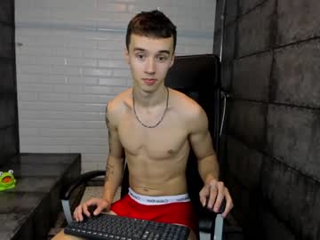 webcam man mason_warhol image #5290488