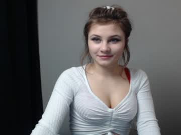 webcam girl relax_nina image #696645
