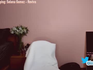 webcam girl hollyextra image #2068313