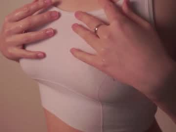 webcam girl helenmoors image #3942087