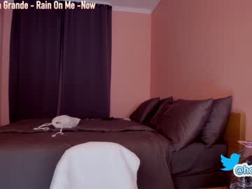 webcam girl hollyextra image #2385150