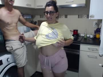 webcam couple maya_and_guests image #2580705