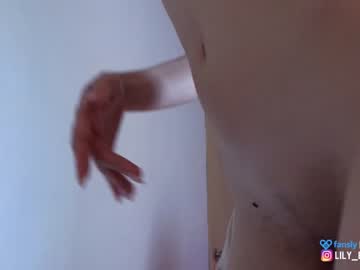 webcam girl lily_ewing image #5039584