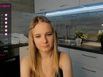 webcam girl margaretwilkinson image #5840132