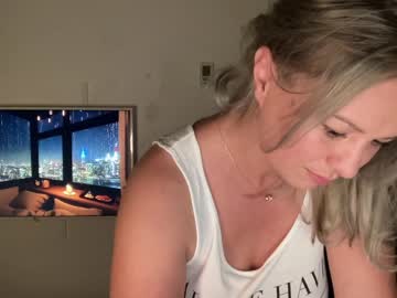 webcam girl kiradivine image #2486472