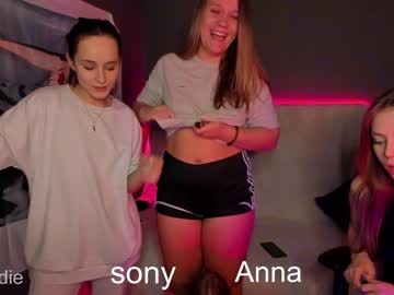 webcam girl lilypa1mer image #942386
