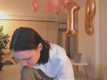 webcam girl megancooks image #3983545
