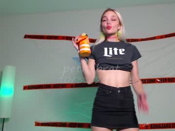 webcam girl petitebrat image #5589185