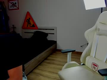 webcam man ali_bruin image #4933176