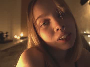 webcam girl bibi_it_is image #2931747