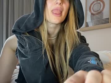 webcam girl babyvuitton image #6066569