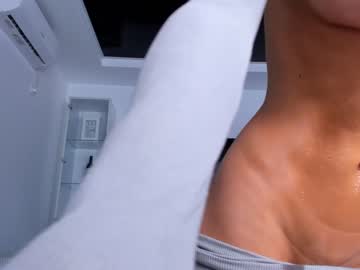 webcam girl ingridblondy94 image #5901096