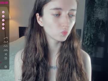 webcam girl llkadream image #4542912