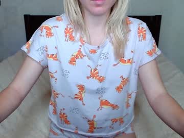 webcam girl kittycat__meow_ image #4395792