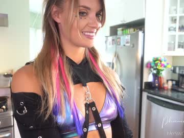 webcam girl phoenix_taylor image #2077909