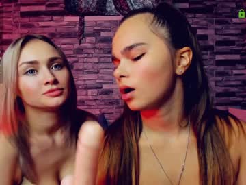webcam couple loveramini image #1033139