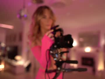 webcam girl hannahjames710 image #4324106