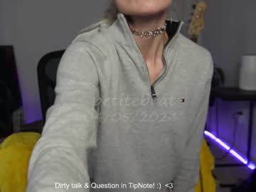 webcam girl petitebrat image #6709862
