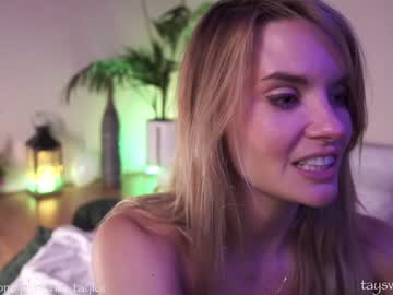 webcam girl phoenix_taylor image #3959103