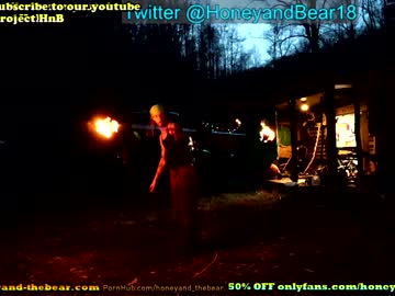 webcam couple honeyand_thebear image #3169127