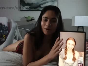 webcam couple ari_lovexo image #3283466