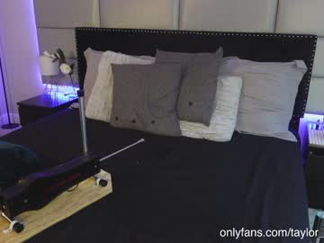 webcam girl taylor_love_303 image #1387006
