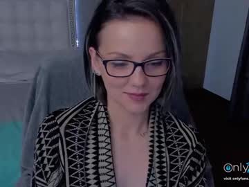 webcam girl tiffanyriox image #600300