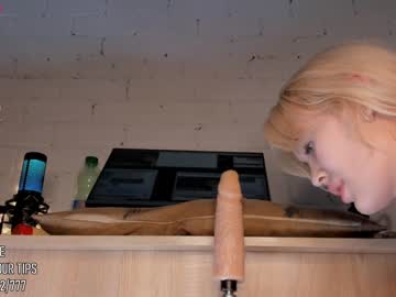 webcam girl crystalreves image #2459179